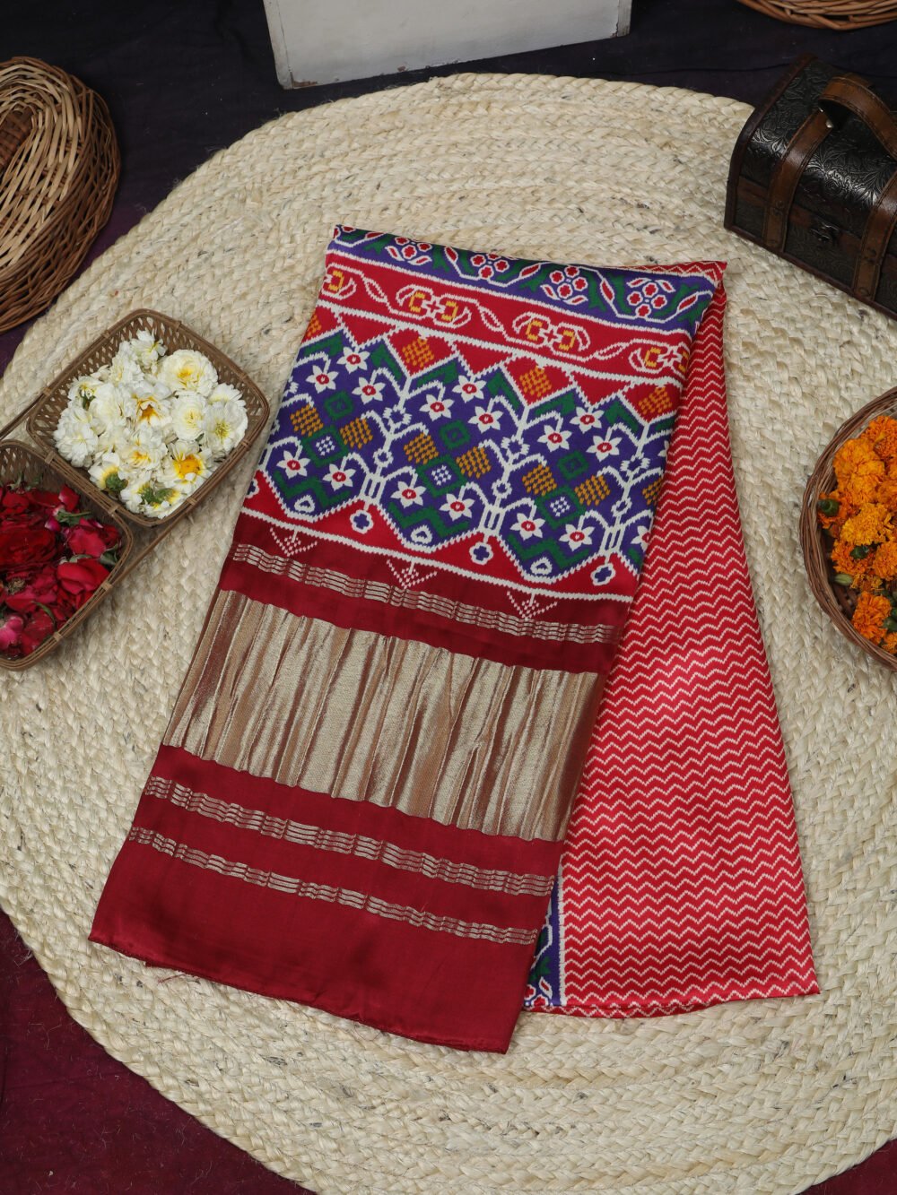 MAROON & RED IKKAT PATOLA PRINT DUPATTA - Image 3