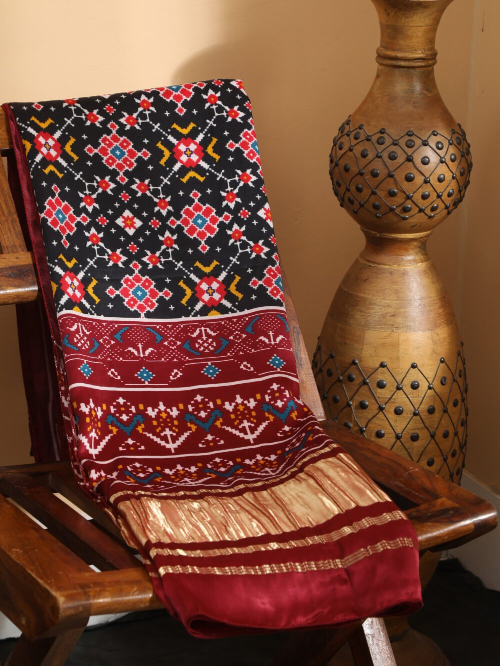 MARRON & BLACK IKKAT PATOLA PRINT DUPATTA - Image 4