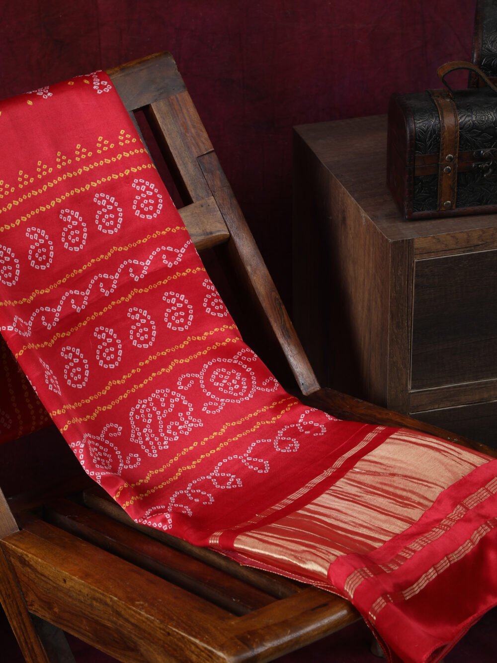 RED BANDHANI PRINT DUPATTA - Image 3