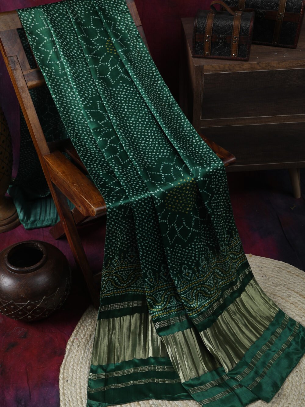 GREEN SURYAMUKHI BANDHANI PRINT DUPATTA - Image 3