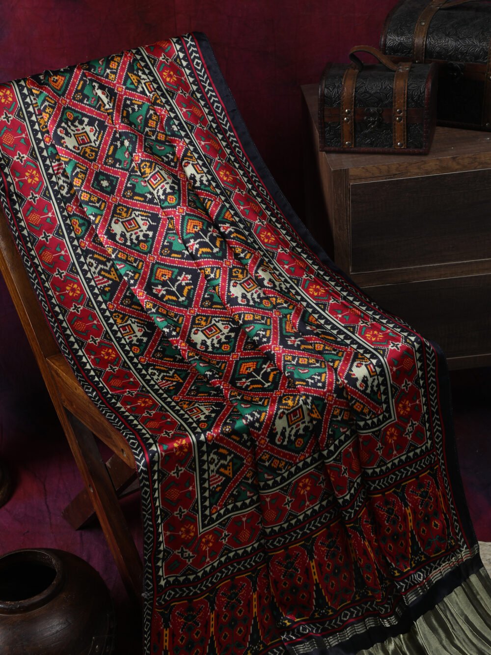 BLACK&RED PATOLA PRINT DUPATTA IN MODAL SILK - Image 8