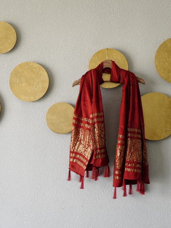 RED PLAIN DYED NAKSHI BORDER DUPATTA