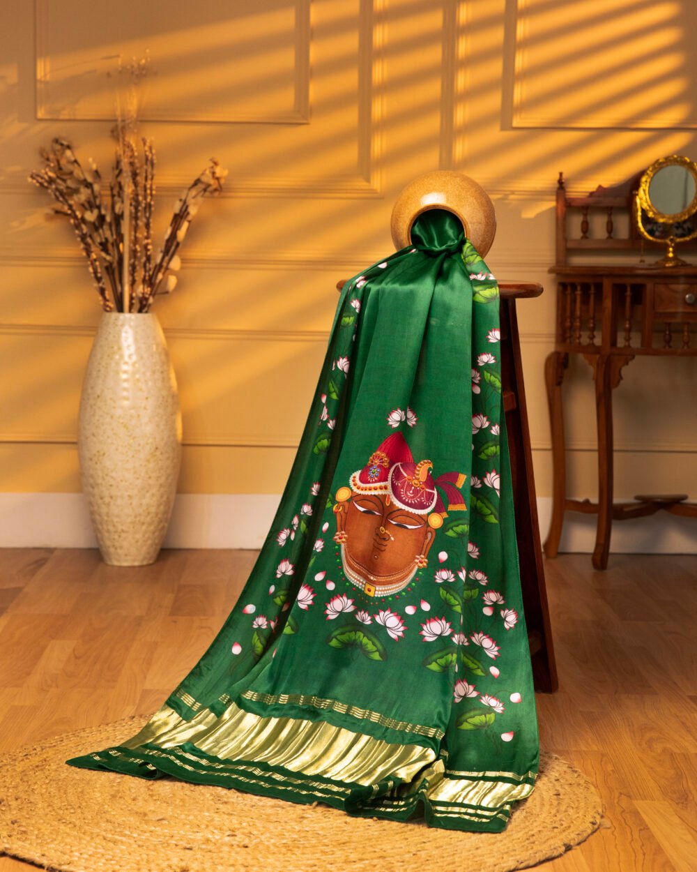 Green Shrinathji Pichwai With Lotus Print Dupatta